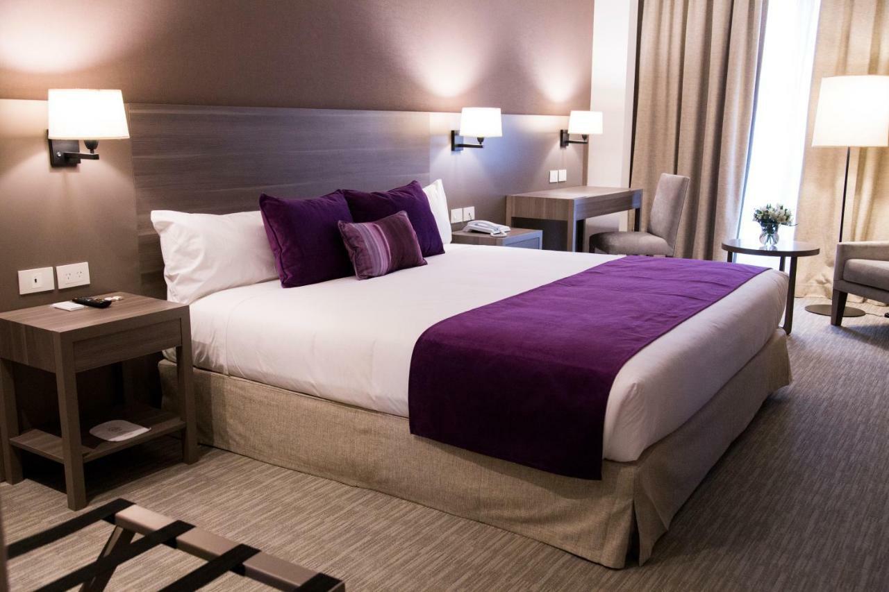 Hotel Land Plaza ラプラタ エクステリア 写真